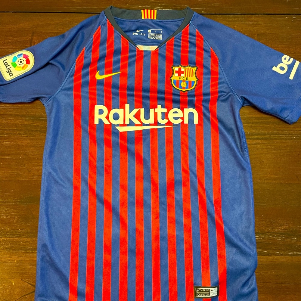 Nike Soccer Barcelona FC MESSI jersey/kit for kids